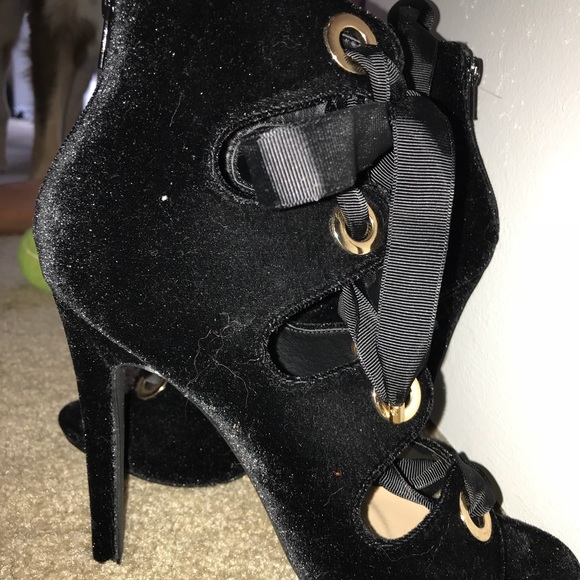 “Nickie Heeled Sandal” - Picture 5 of 7